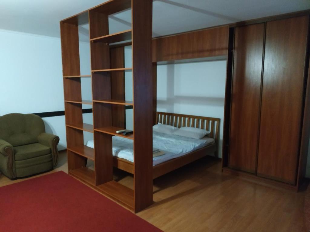 Nice Apartment Near Gulliver Kiev Bagian luar foto