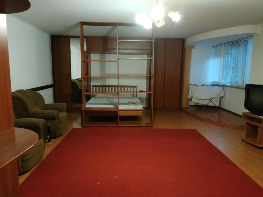 Nice Apartment Near Gulliver Kiev Bagian luar foto