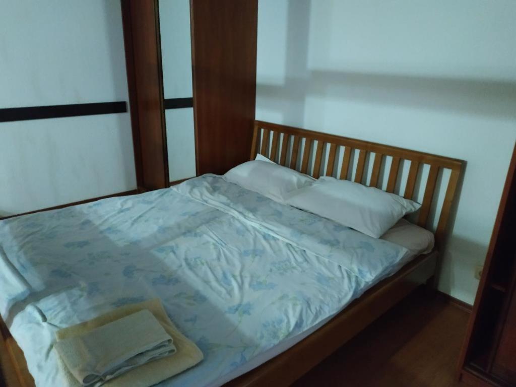 Nice Apartment Near Gulliver Kiev Bagian luar foto